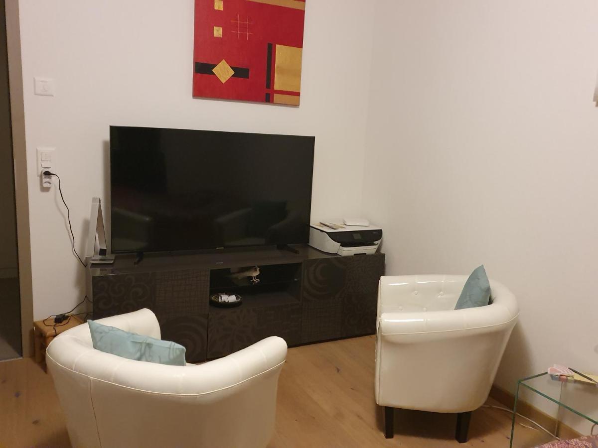 Chambre Aux Bord De L'Areuse Екстер'єр фото